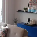 Porto Beach Rooms בית הארחה
