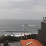Porto Beach Rooms בית הארחה
