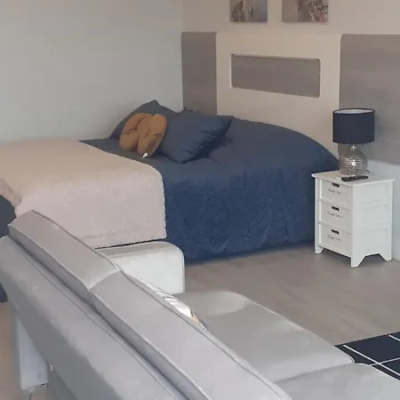 Porto Beach Rooms בית הארחה פורטו