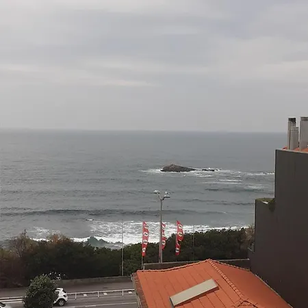 Porto Beach Rooms בית הארחה