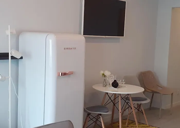 Porto Beach Rooms Gæstehus Porto